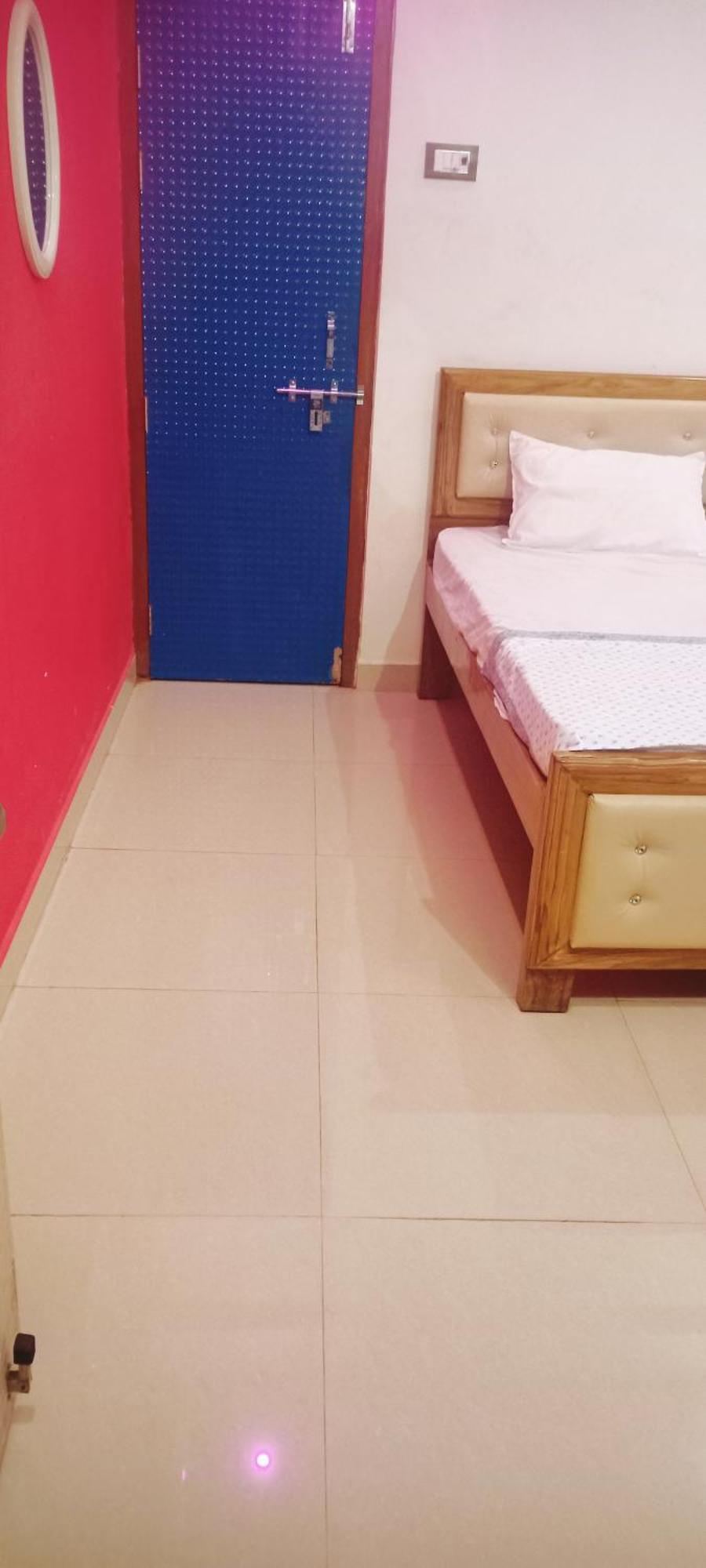 Hotel Maa Savitri Gest House Ayodhya Esterno foto